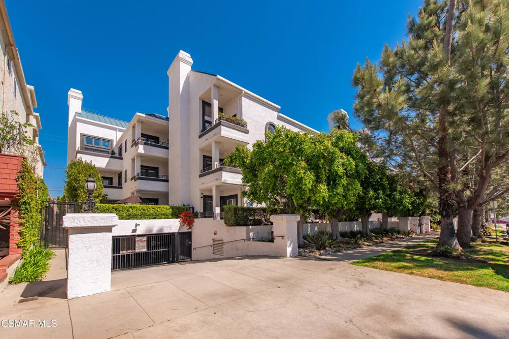 1133 9th Street #301 Santa Monica, CA 90403