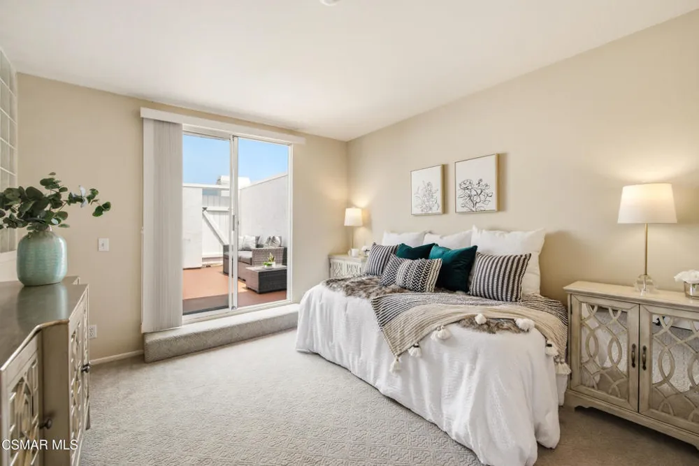 1133 9th Street #301 Santa Monica, CA 90403