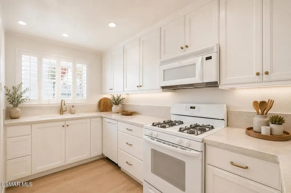 1133 9th Street #301 Santa Monica, CA 90403