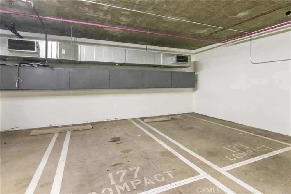 13045 Pacific Promenade #303 Playa Vista, CA 90094