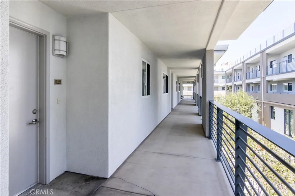 13045 Pacific Promenade #303 Playa Vista, CA 90094