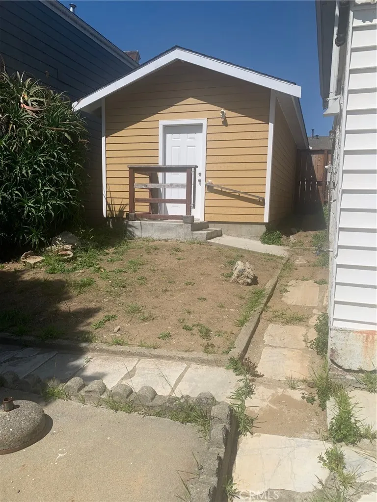 1567 La Salle San Francisco, CA 94124