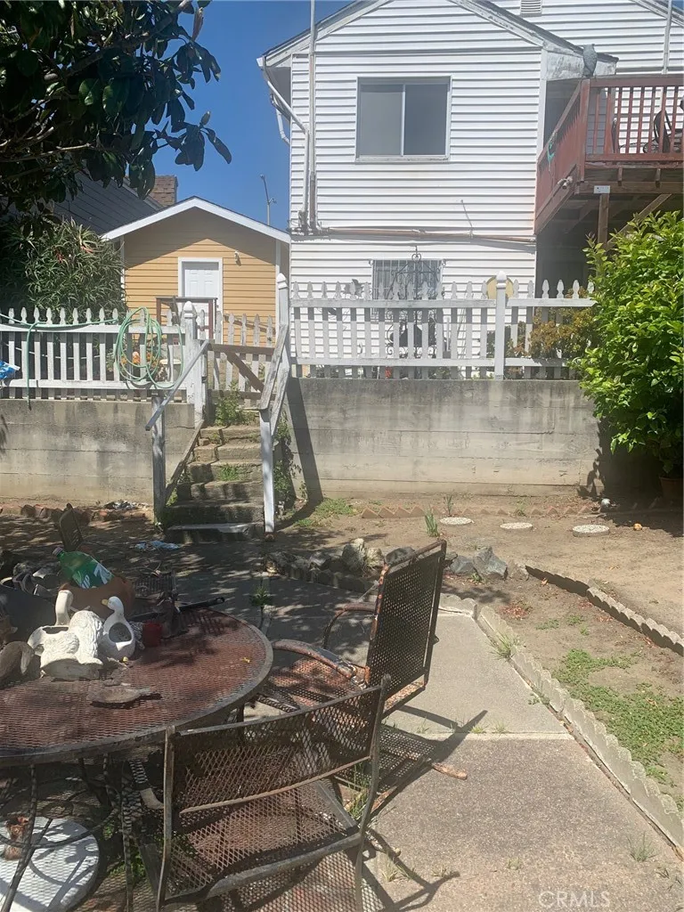 1567 La Salle San Francisco, CA 94124