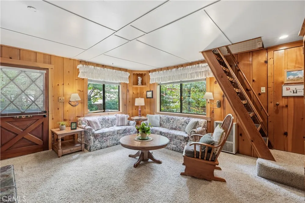 23404 Cloudview Crestline, CA 92325