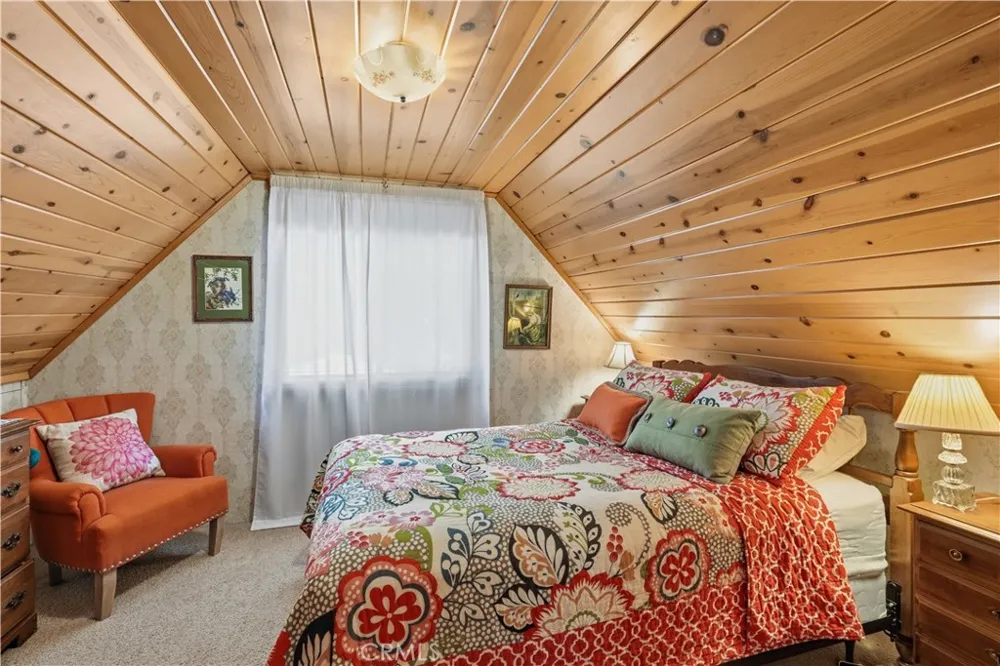 23404 Cloudview Crestline, CA 92325
