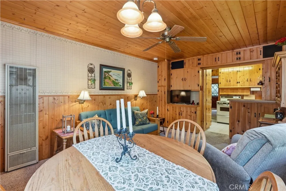 23404 Cloudview Crestline, CA 92325