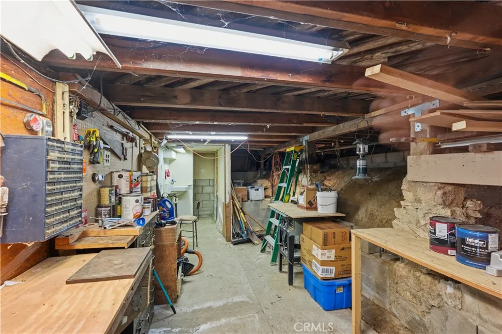 23404 Cloudview Crestline, CA 92325