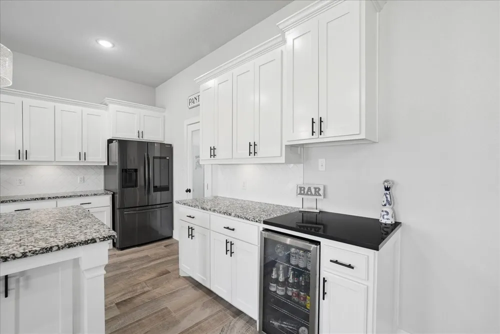 1005 Paradise Parkway Poolville, TX 76487