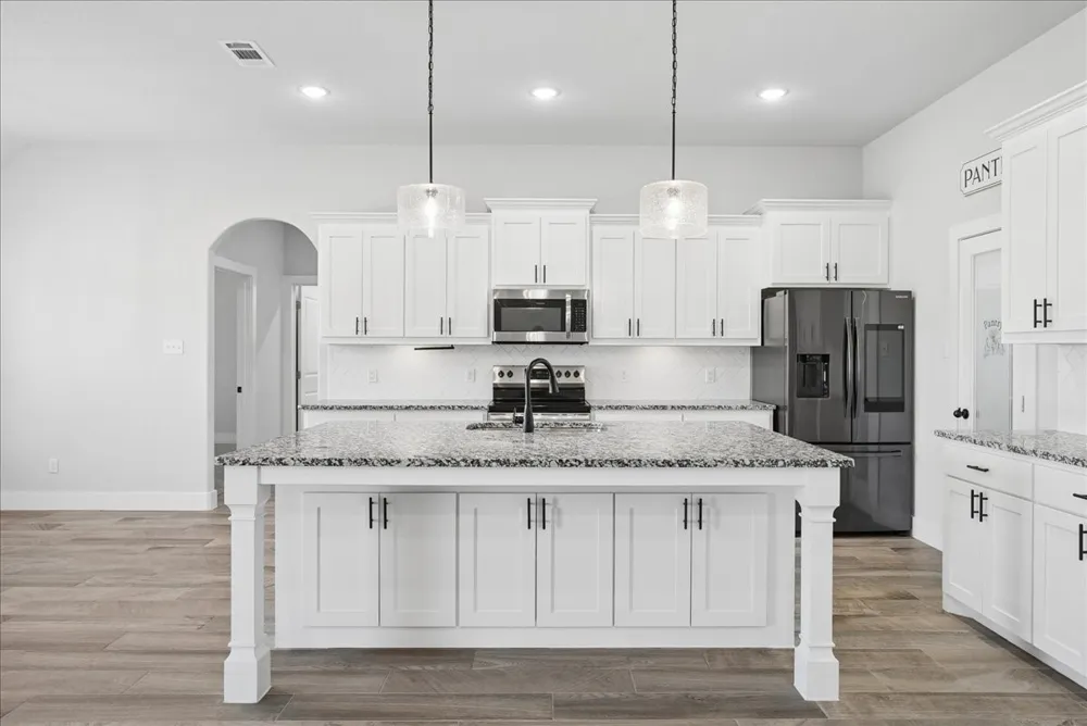 1005 Paradise Parkway Poolville, TX 76487