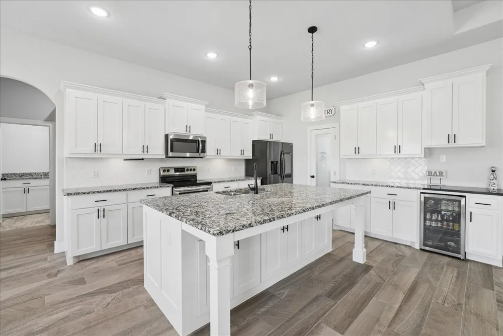 1005 Paradise Parkway Poolville, TX 76487