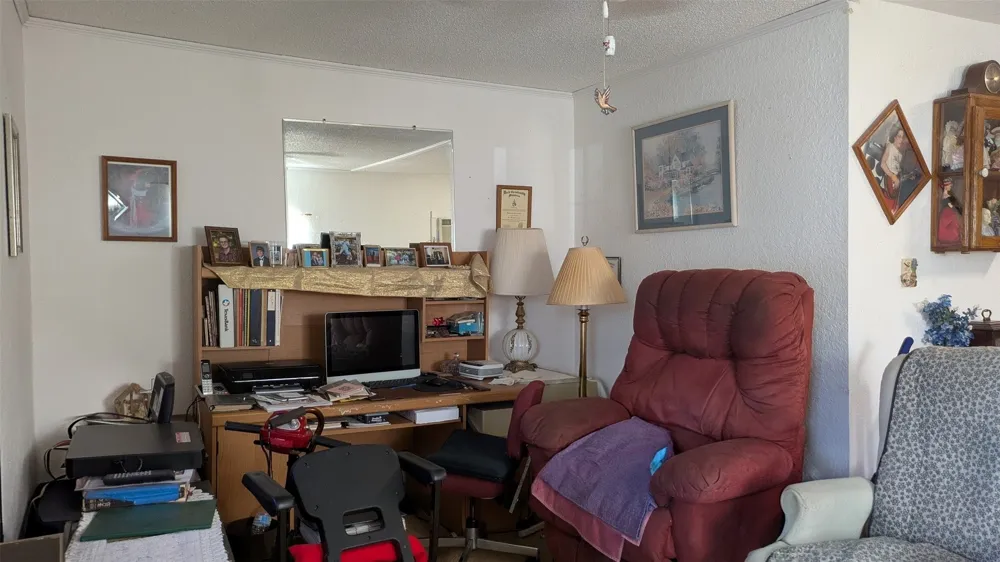 102 E Oak Avenue Comanche, TX 76442