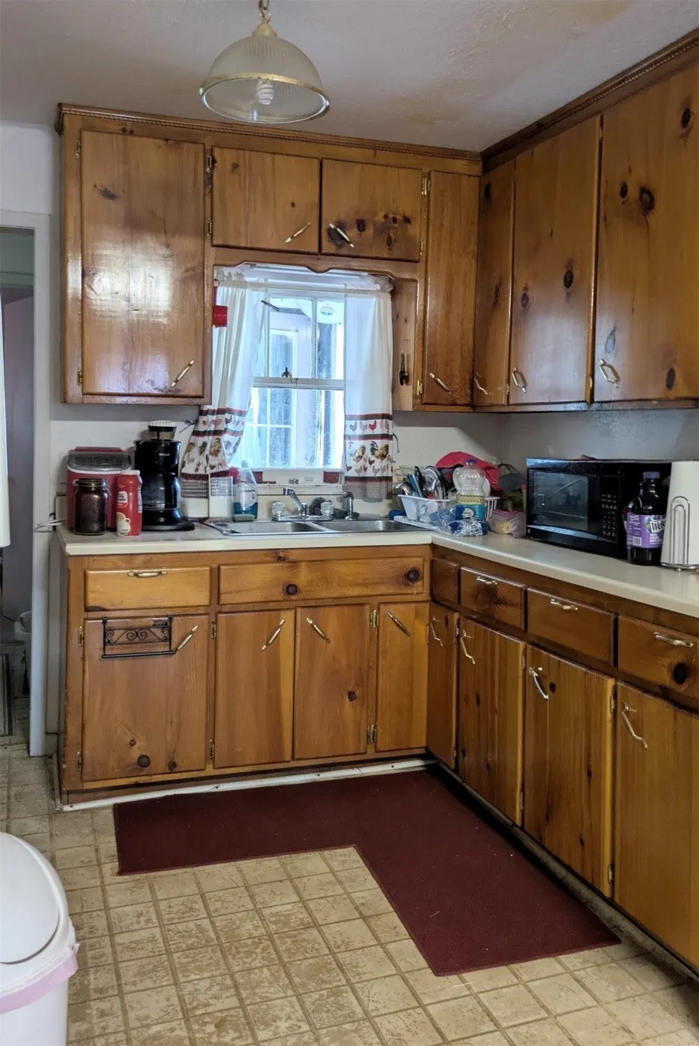 102 E Oak Avenue Comanche, TX 76442