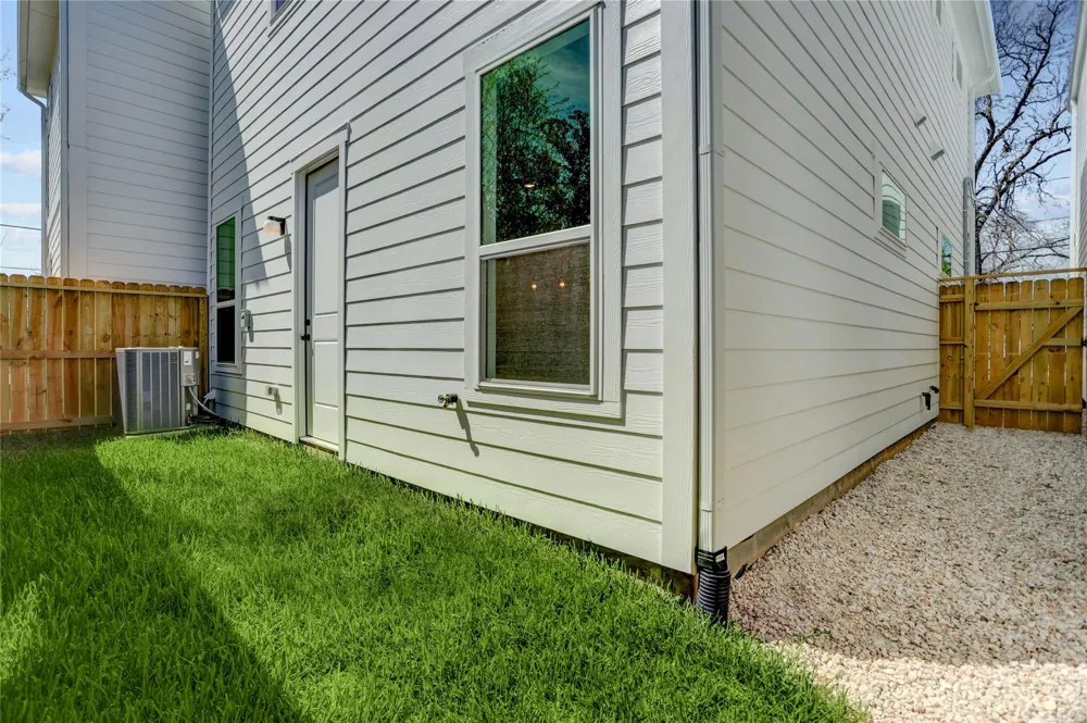 9614 Burden Street Houston, TX 77093