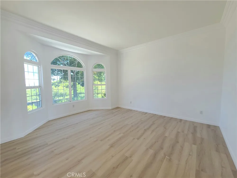 43605 Los Gatos Temecula, CA 92590