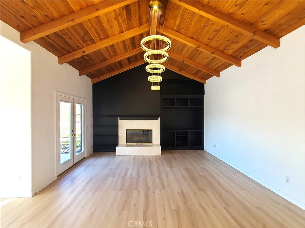 43605 Los Gatos Temecula, CA 92590