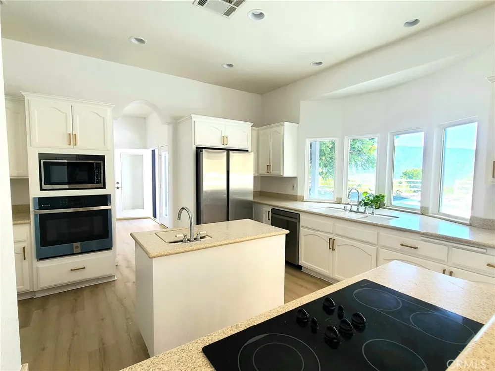 43605 Los Gatos Temecula, CA 92590
