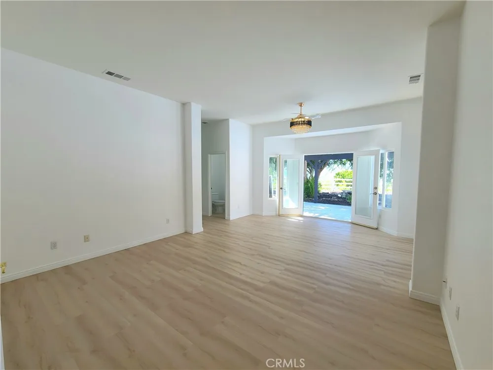 43605 Los Gatos Temecula, CA 92590