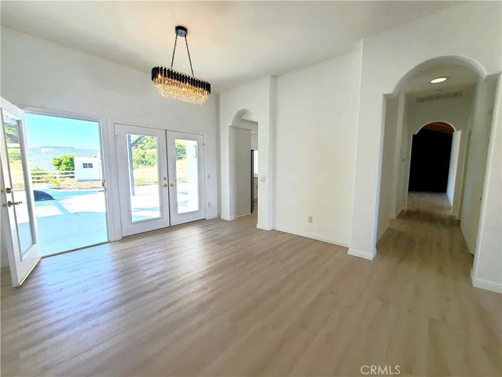 43605 Los Gatos Temecula, CA 92590