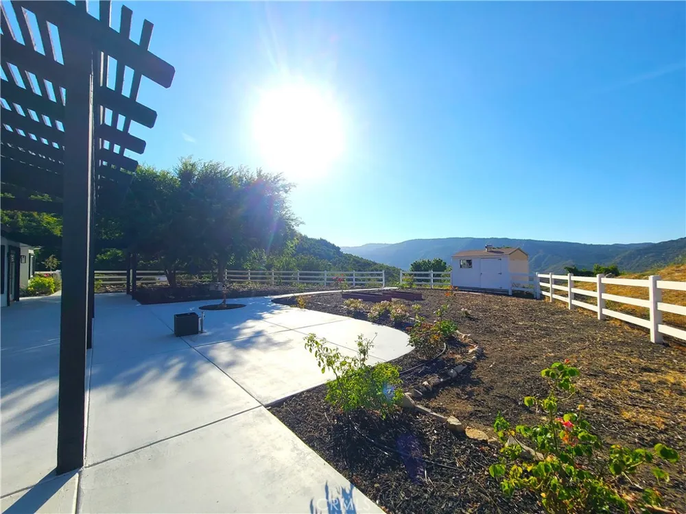 43605 Los Gatos Temecula, CA 92590