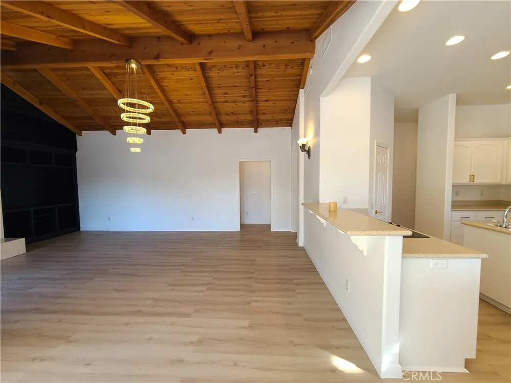 43605 Los Gatos Temecula, CA 92590