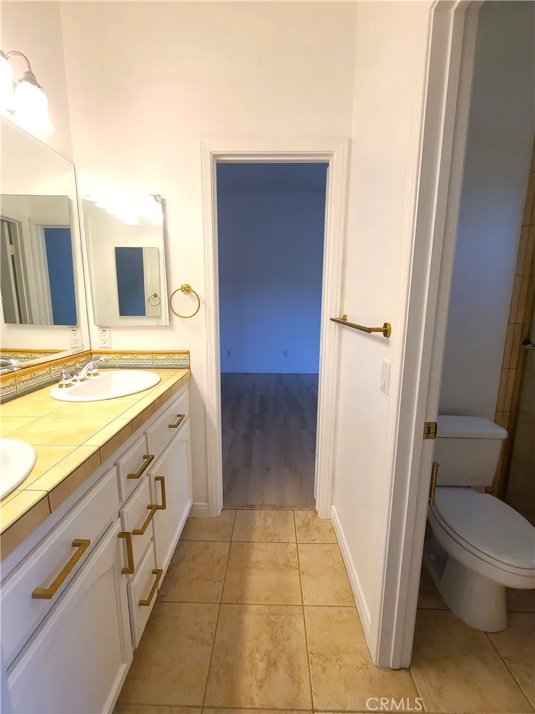 43605 Los Gatos Temecula, CA 92590