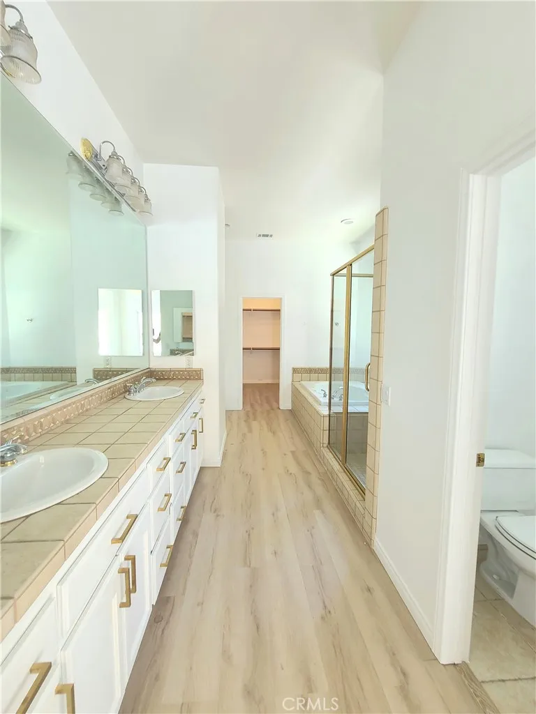 43605 Los Gatos Temecula, CA 92590