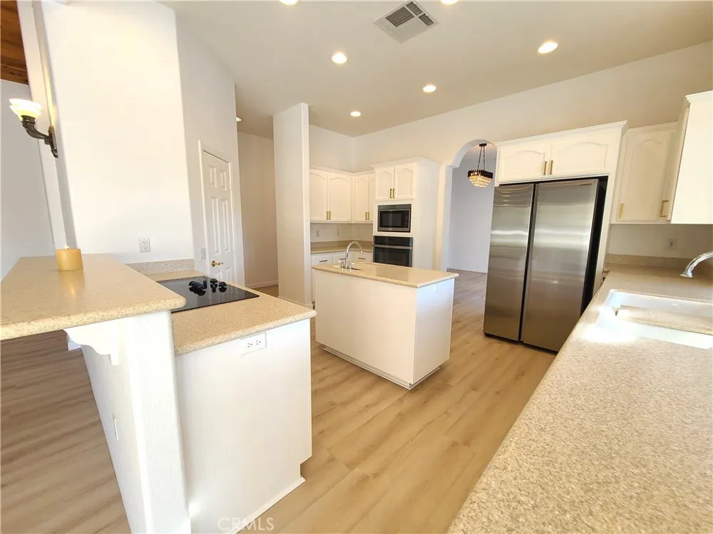 43605 Los Gatos Temecula, CA 92590