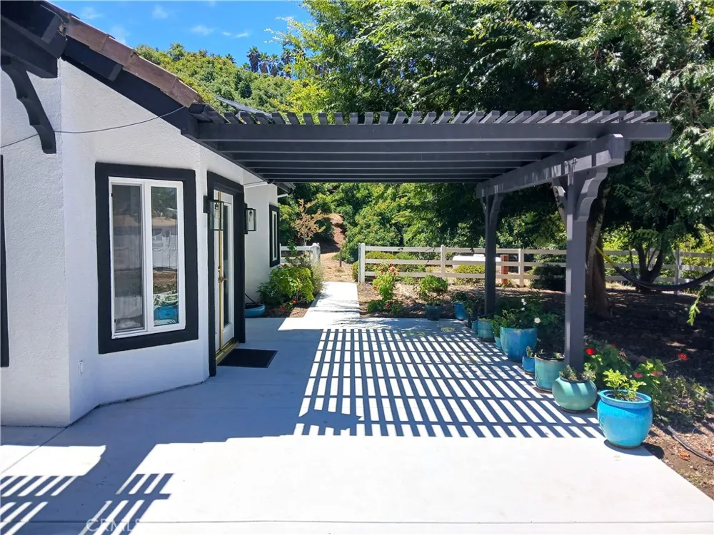 43605 Los Gatos Temecula, CA 92590