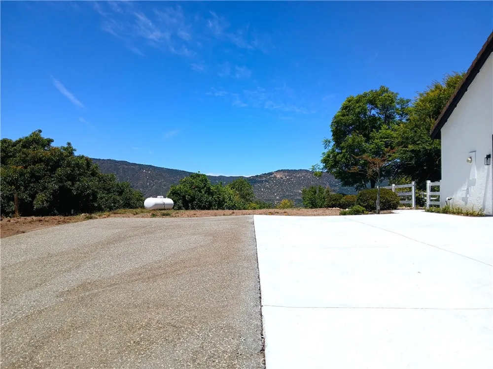 43605 Los Gatos Temecula, CA 92590