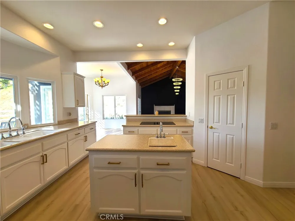 43605 Los Gatos Temecula, CA 92590