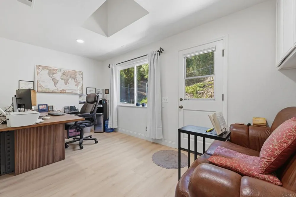 3830 Lake Garden Drive Fallbrook, CA 92028