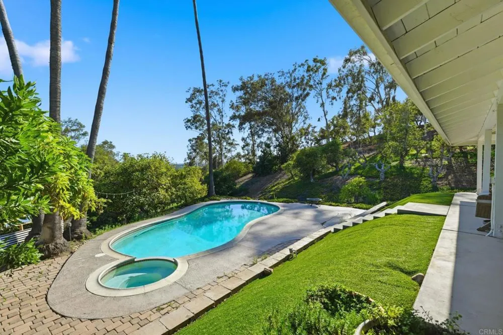 3830 Lake Garden Drive Fallbrook, CA 92028