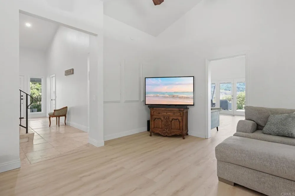 3830 Lake Garden Drive Fallbrook, CA 92028
