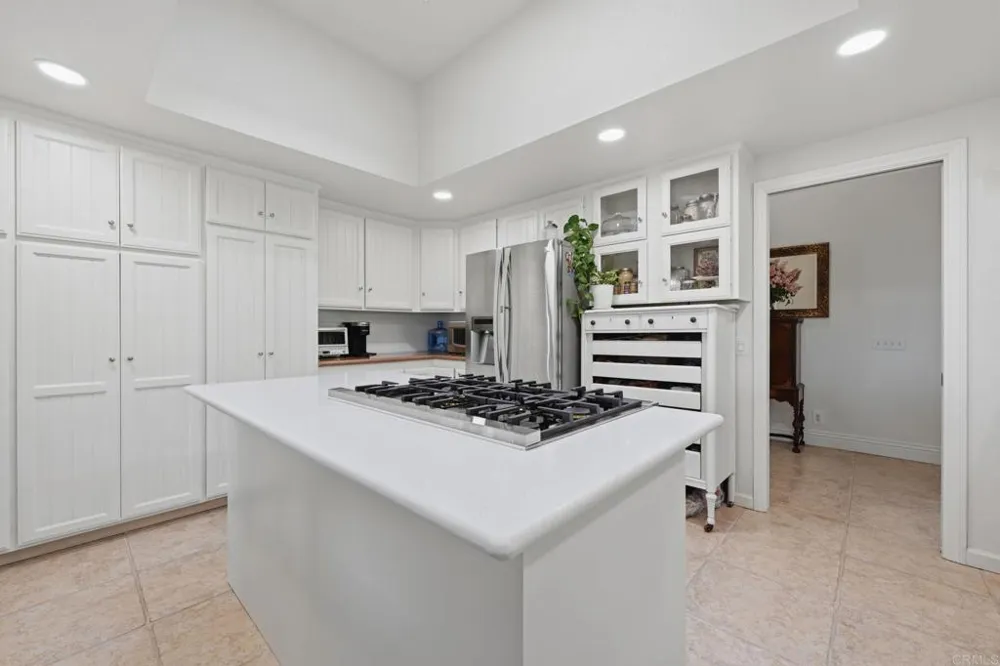 3830 Lake Garden Drive Fallbrook, CA 92028