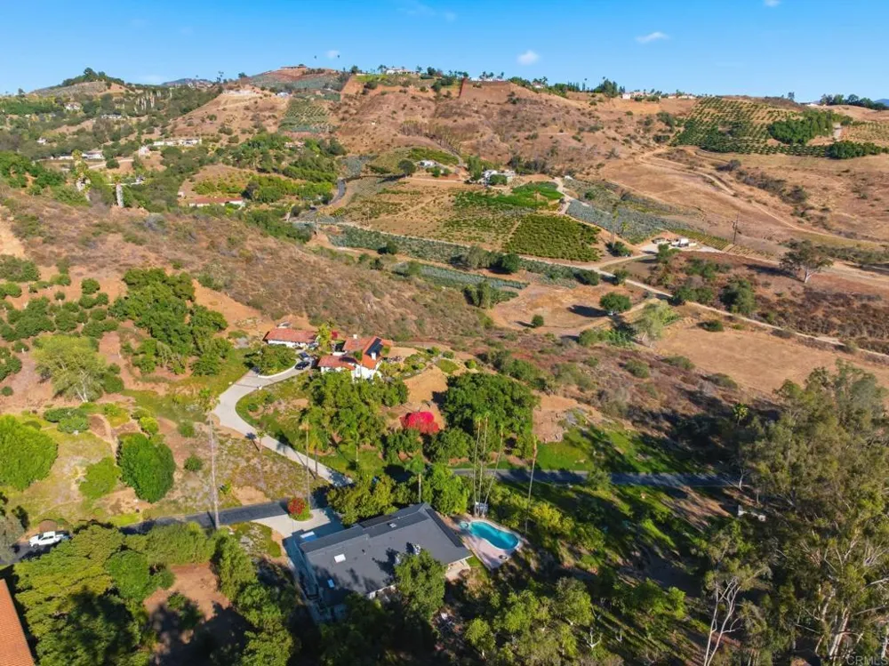 3830 Lake Garden Drive Fallbrook, CA 92028