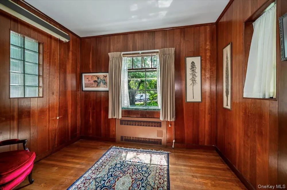 1264 Rhinelander Avenue Bronx, NY 10461