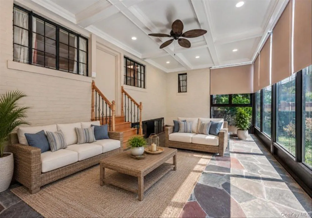 1264 Rhinelander Avenue Bronx, NY 10461