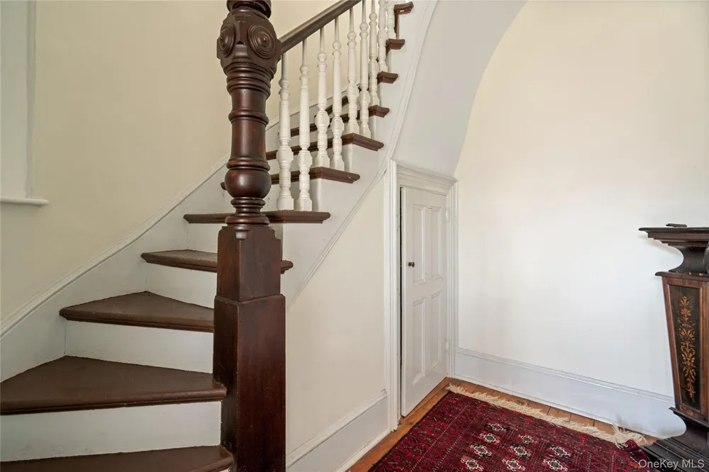 449 Montauk Highway East Moriches, NY 11940
