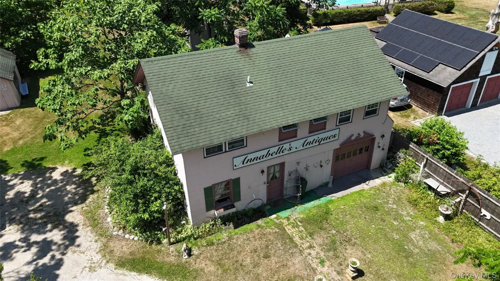 449 Montauk Highway East Moriches, NY 11940