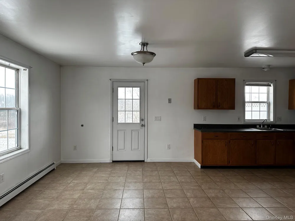 376 Route 32 S #1 New Paltz, NY 12561