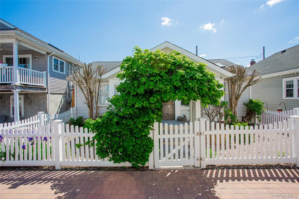16 June Walk Long Beach, NY 11561