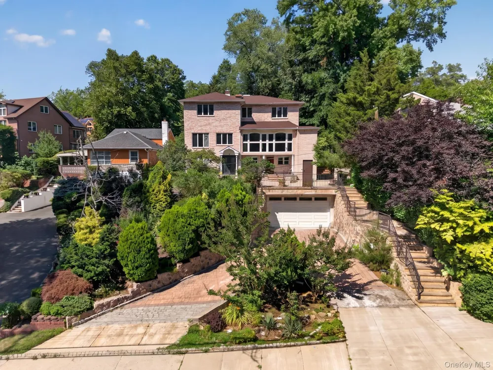 71-57 Douglaston Parkway Little Neck, NY 11362