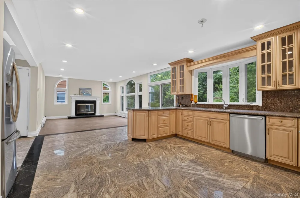 71-57 Douglaston Parkway Little Neck, NY 11362