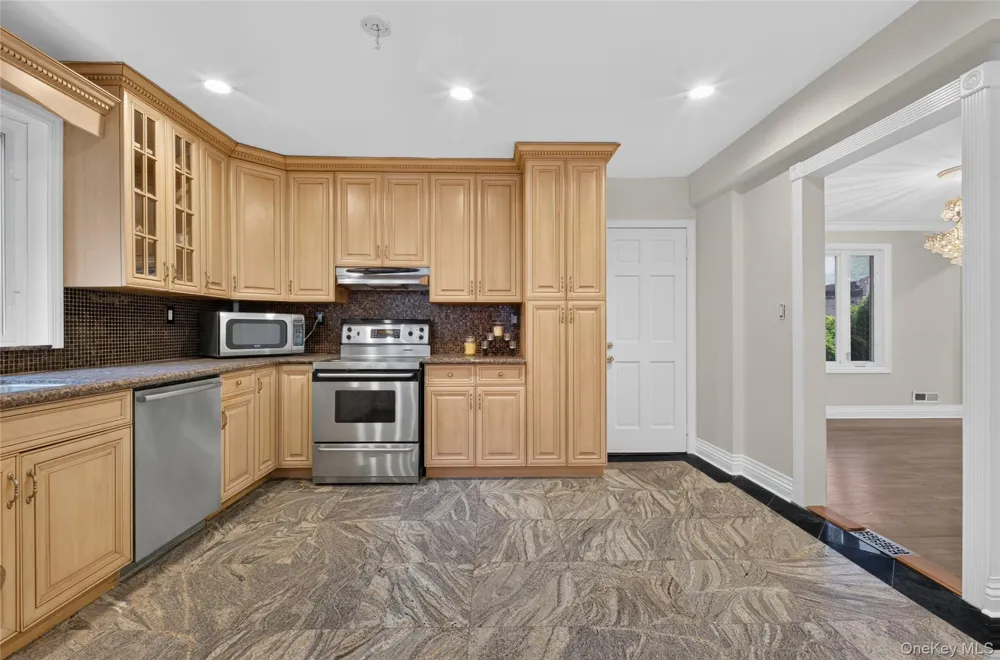 71-57 Douglaston Parkway Little Neck, NY 11362