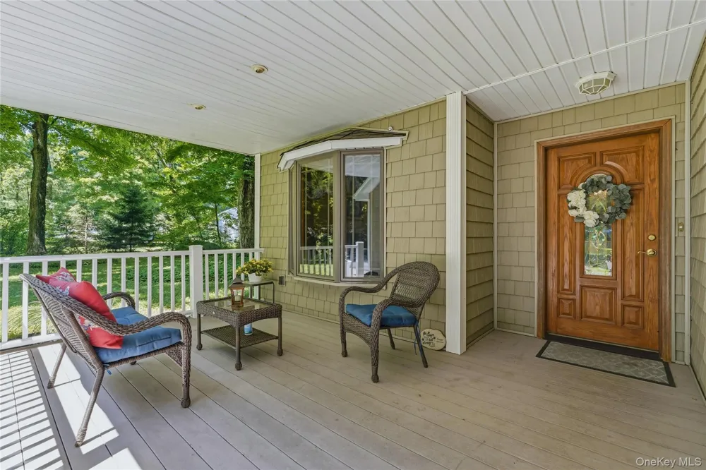 43 Nathan Hale Drive Stormville, NY 12582