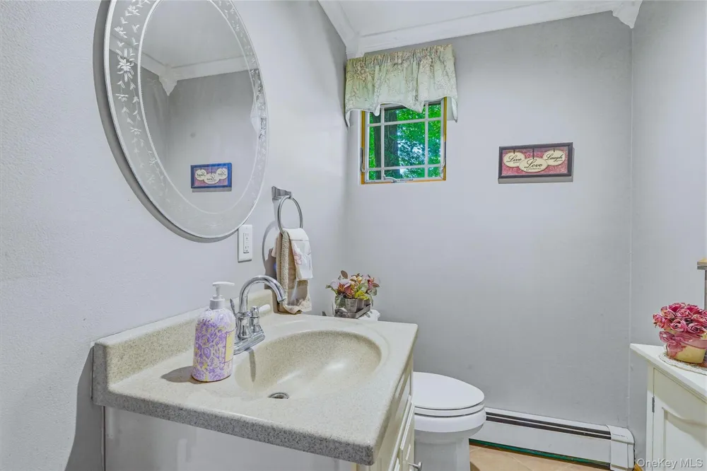 43 Nathan Hale Drive Stormville, NY 12582