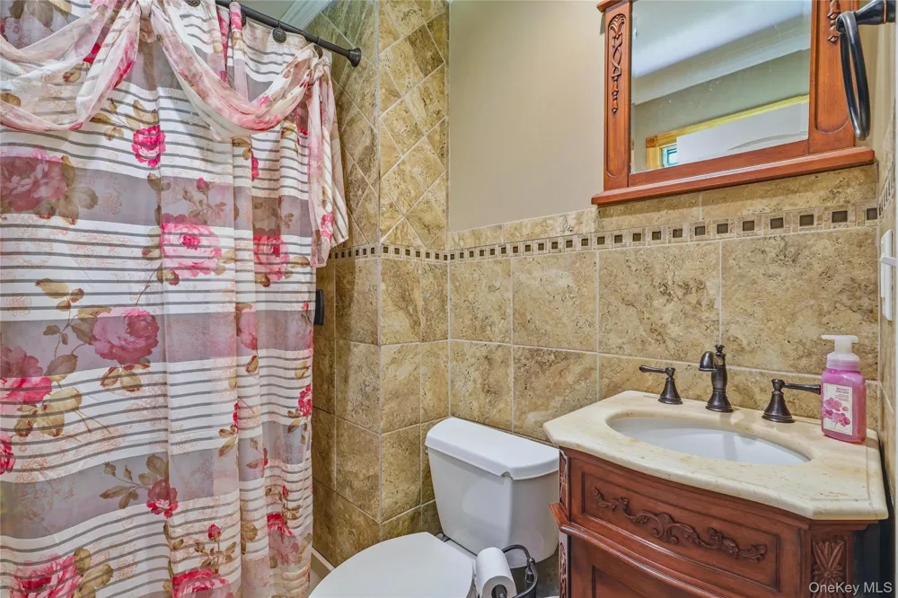 43 Nathan Hale Drive Stormville, NY 12582