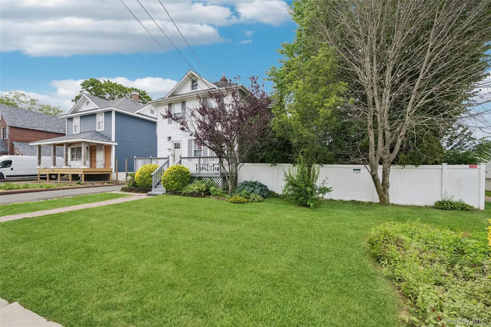 104 Park Avenue Babylon, NY 11702
