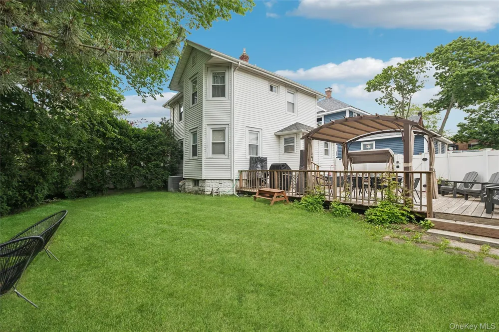 104 Park Avenue Babylon, NY 11702