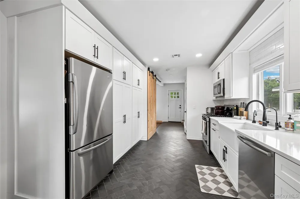104 Park Avenue Babylon, NY 11702
